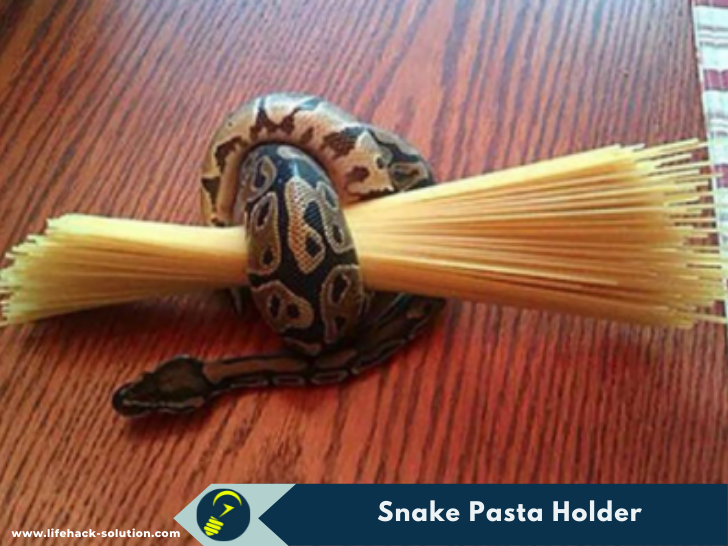 life hack to hold pasta