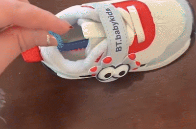 Turn Chopsticks into a Shoe Drying Stand