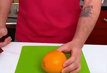 The Easiest Way to Peel an Orange