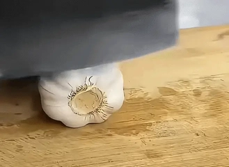 The Fastest Way to Peel Garlic