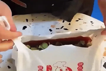 This Knot Technique Stop Liquid Bags From Leaking